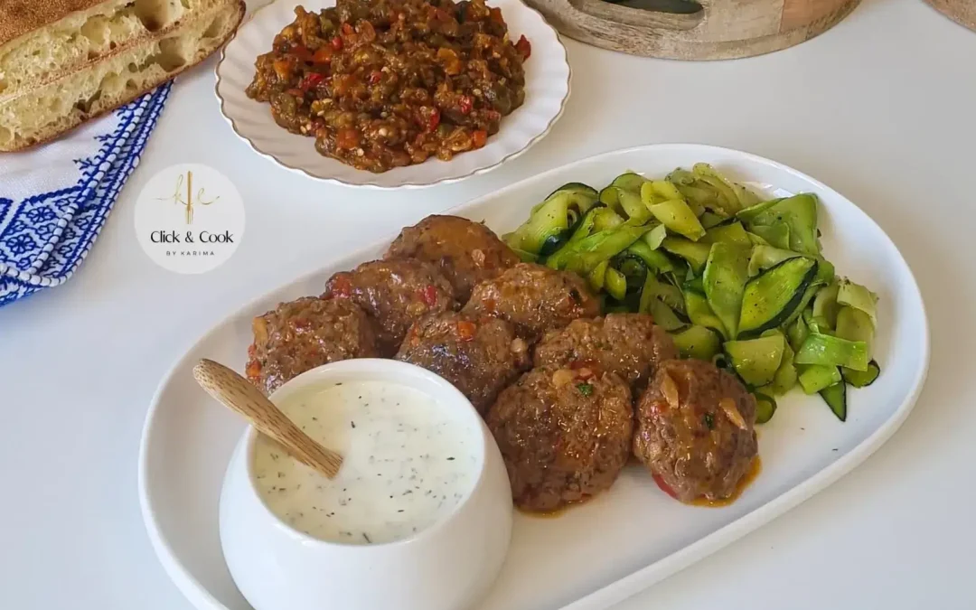 Kefta, Zaalouk et sauce blanche
